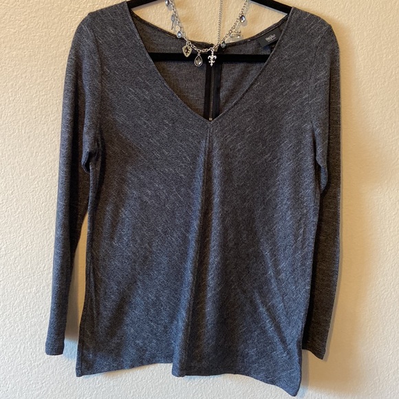 5/$20❤️❤️❤️Mossimo Knit Top - Picture 1 of 6